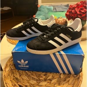 ADIDAS~Gazelle Sneaker~Women